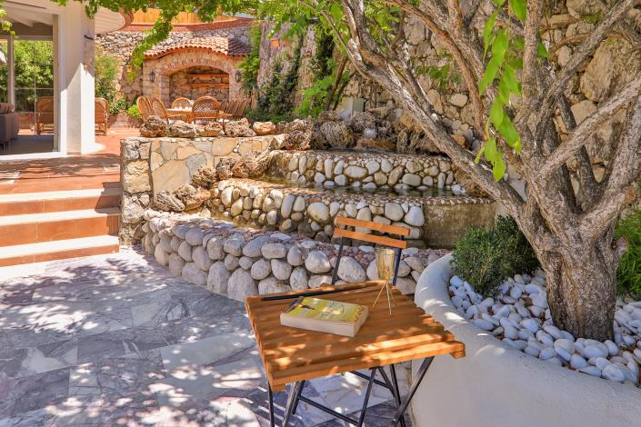 Image No.36-8 Bed Villa / Detached for sale