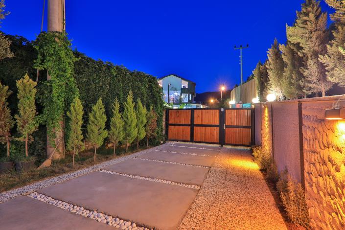 Image No.37-8 Bed Villa / Detached for sale