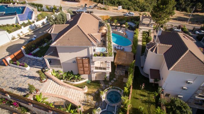 Image No.39-8 Bed Villa / Detached for sale