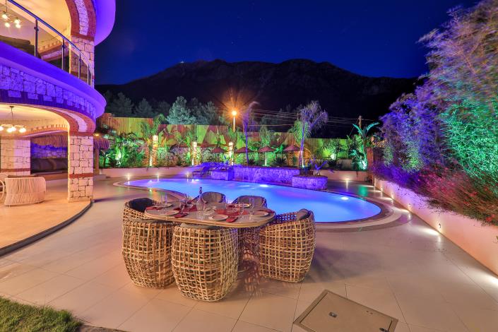 Image No.5-4 Bed Villa / Detached for sale