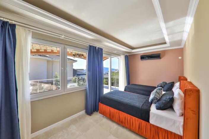 Image No.30-4 Bed Villa / Detached for sale