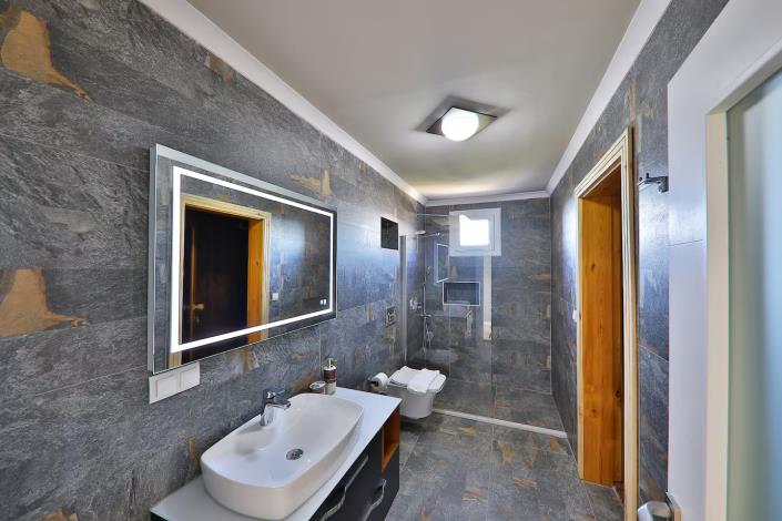 Image No.31-4 Bed Villa / Detached for sale