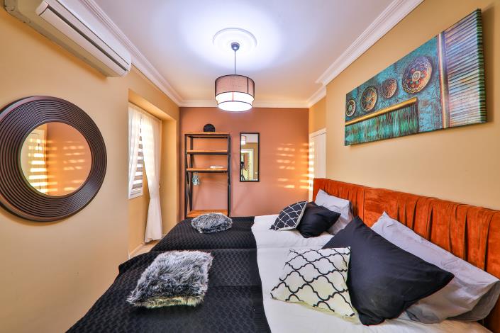 Image No.26-4 Bed Villa / Detached for sale