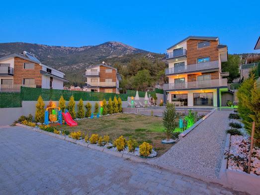 Image No.3-4 Bed Villa / Detached for sale