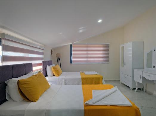 Image No.19-4 Bed Villa / Detached for sale
