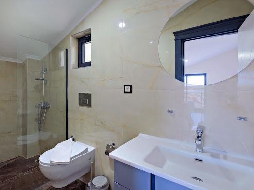 Image No.23-4 Bed Villa / Detached for sale