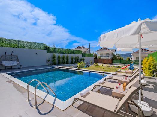 Image No.32-4 Bed Villa / Detached for sale