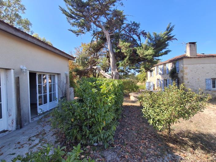 Image No.13-Maison de campagne de 8 chambres à vendre