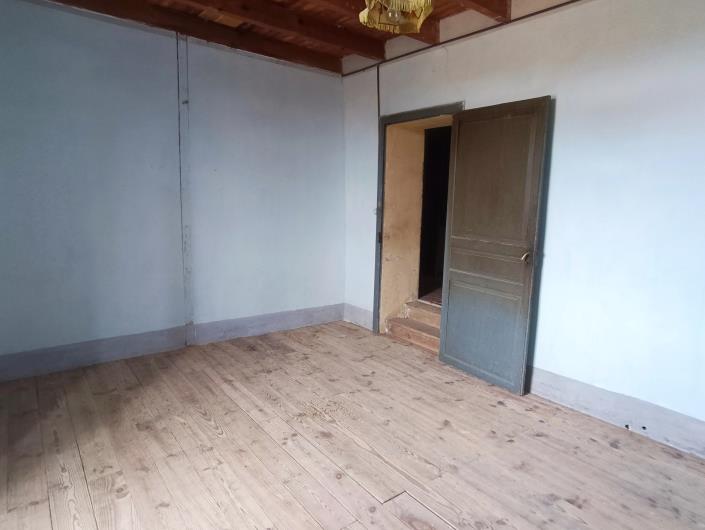 Image No.8-4 Bed Farmhouse for sale
