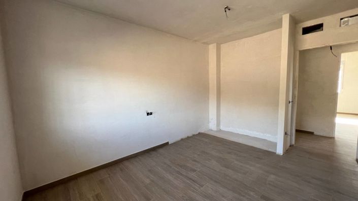 Image No.12-3 Bed Villa for sale