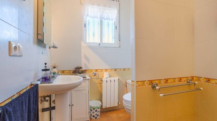 Image No.31-3 Bed Villa for sale