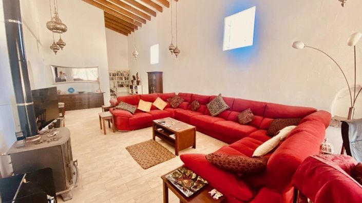 Image No.42-5 Bed Villa for sale
