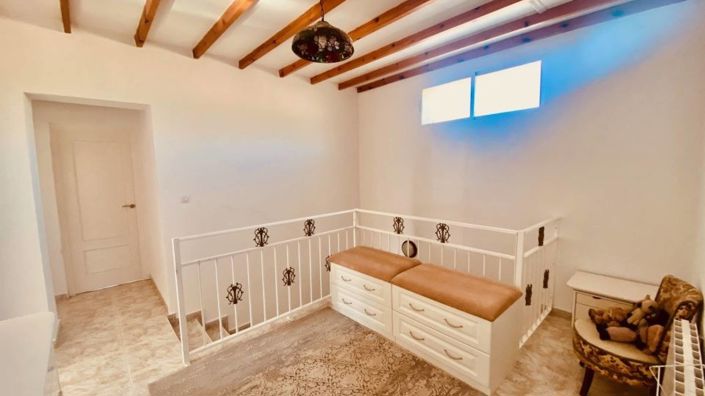 Image No.47-5 Bed Villa for sale