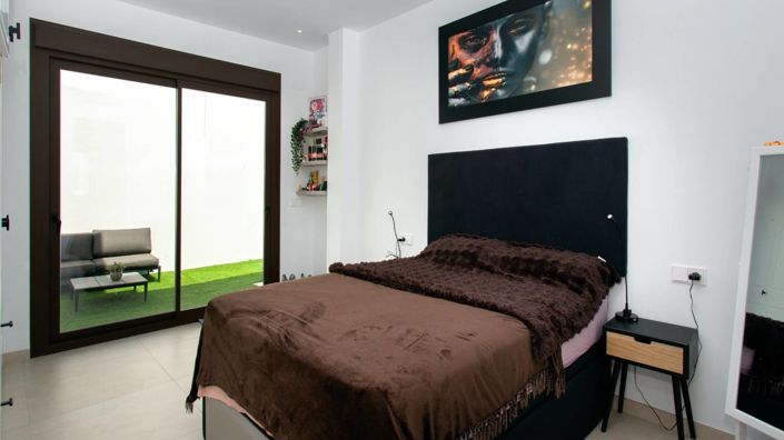 Image No.25-4 Bed Villa for sale