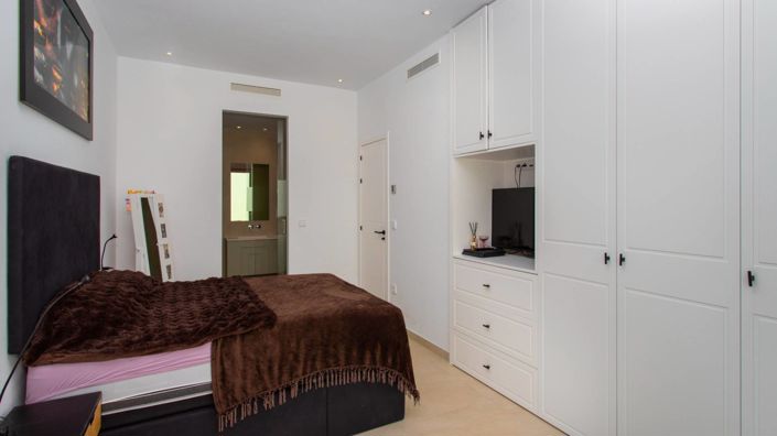 Image No.27-4 Bed Villa for sale