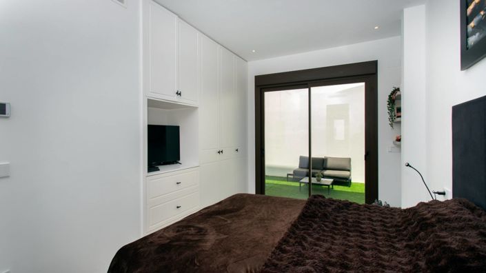 Image No.28-4 Bed Villa for sale