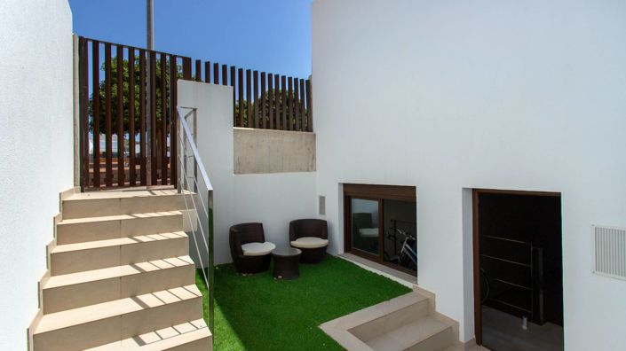 Image No.48-4 Bed Villa for sale