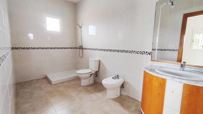 Image No.11-3 Bed Villa for sale