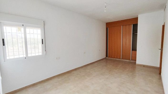 Image No.13-3 Bed Villa for sale