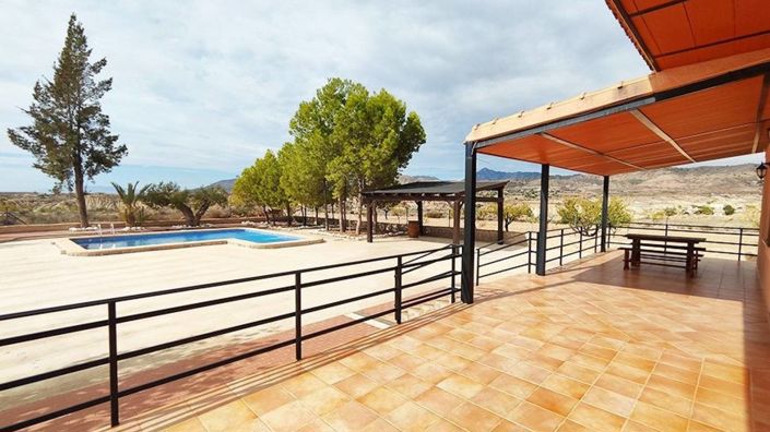 Image No.6-3 Bed Villa for sale