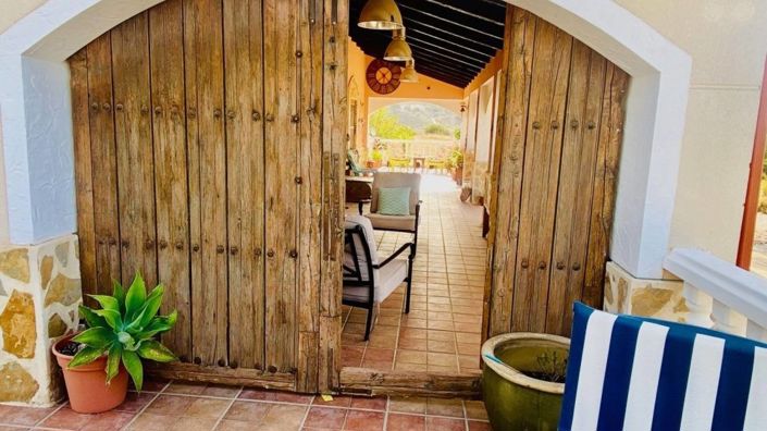 Image No.40-4 Bed Villa for sale