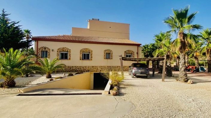 Image No.8-4 Bed Villa for sale
