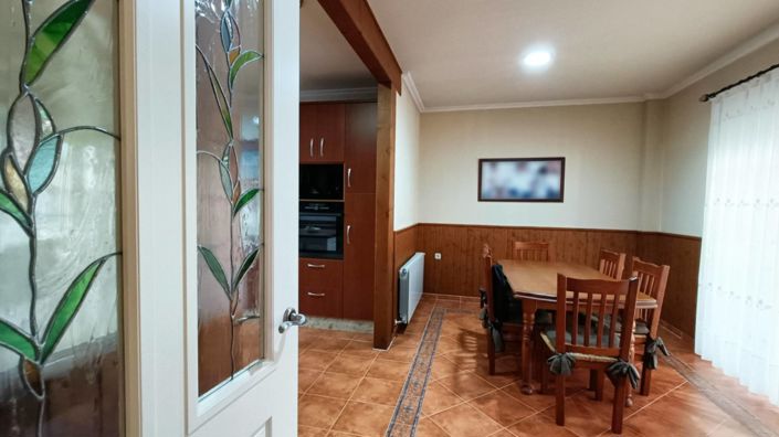 Image No.14-4 Bed Townhouse for sale
