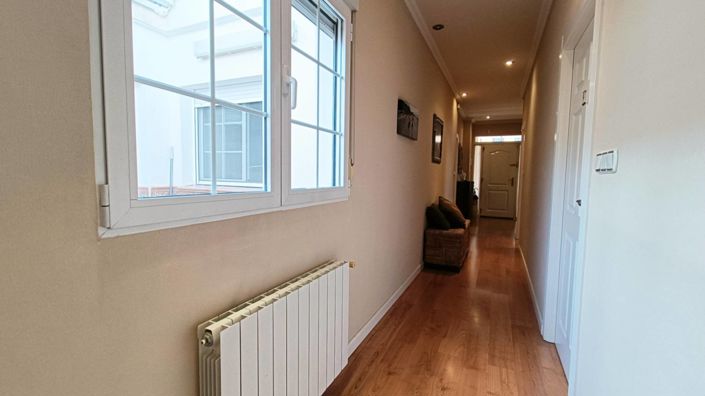 Image No.25-4 Bed Townhouse for sale