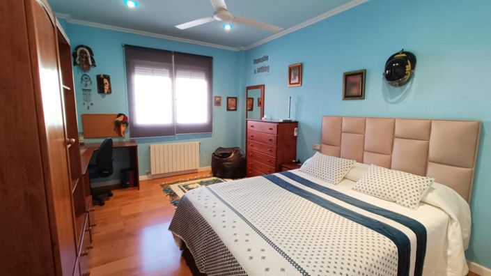 Image No.39-4 Bed Townhouse for sale