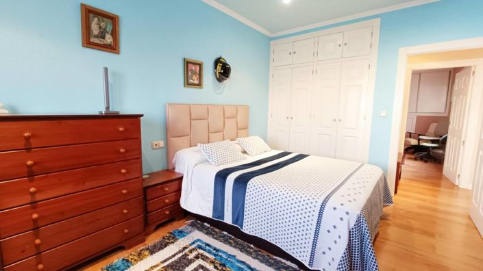 Image No.41-4 Bed Townhouse for sale