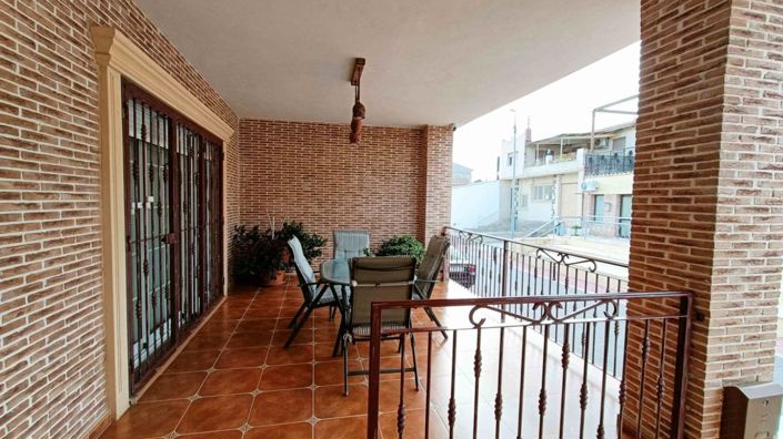 Image No.7-4 Bed Townhouse for sale