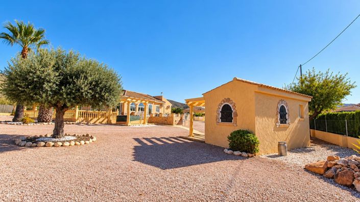 Image No.15-4 Bed Villa for sale