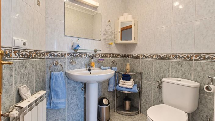 Image No.32-4 Bed Villa for sale