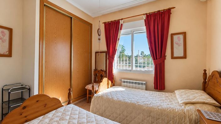 Image No.34-4 Bed Villa for sale