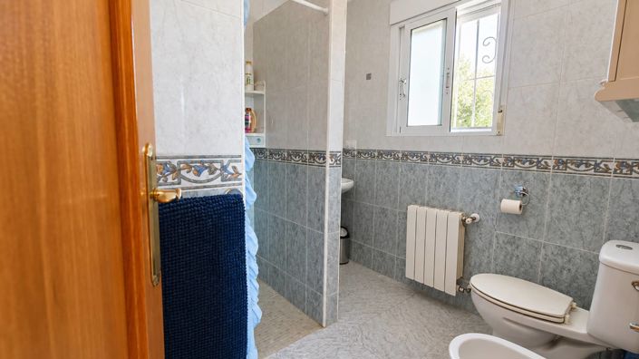 Image No.37-4 Bed Villa for sale