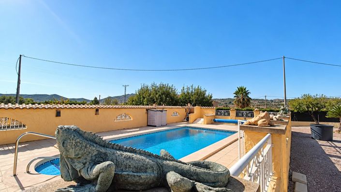 Image No.5-4 Bed Villa for sale