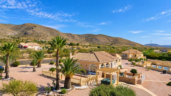 Image No.8-4 Bed Villa for sale