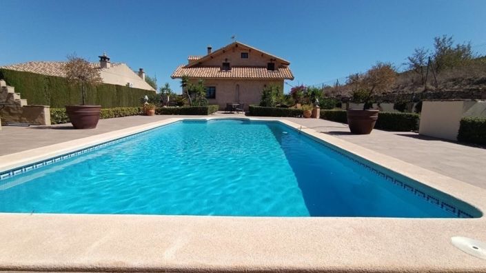Image No.3-Villa de 4 chambres à vendre