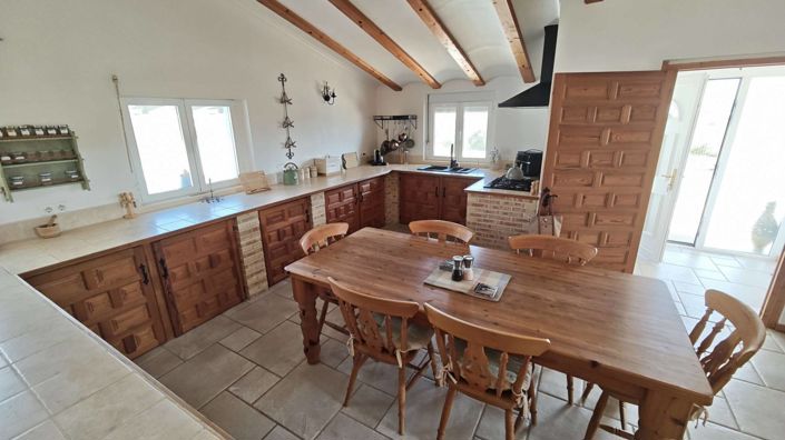 Image No.18-Propriété de 4 chambres à vendre