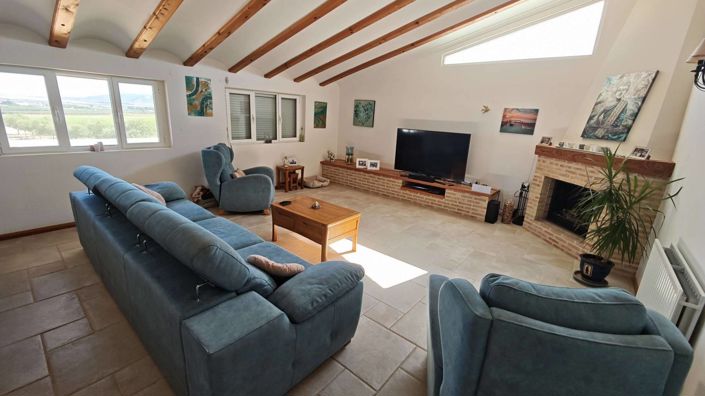 Image No.19-Propriété de 4 chambres à vendre