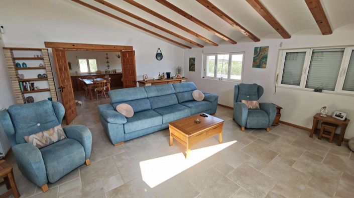 Image No.20-Propriété de 4 chambres à vendre