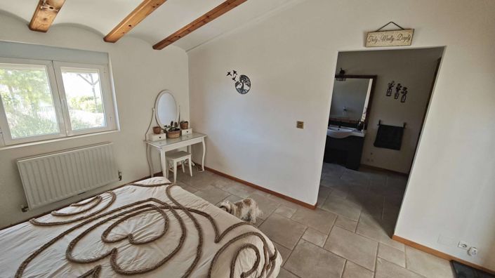 Image No.29-Propriété de 4 chambres à vendre