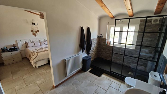 Image No.31-Propriété de 4 chambres à vendre